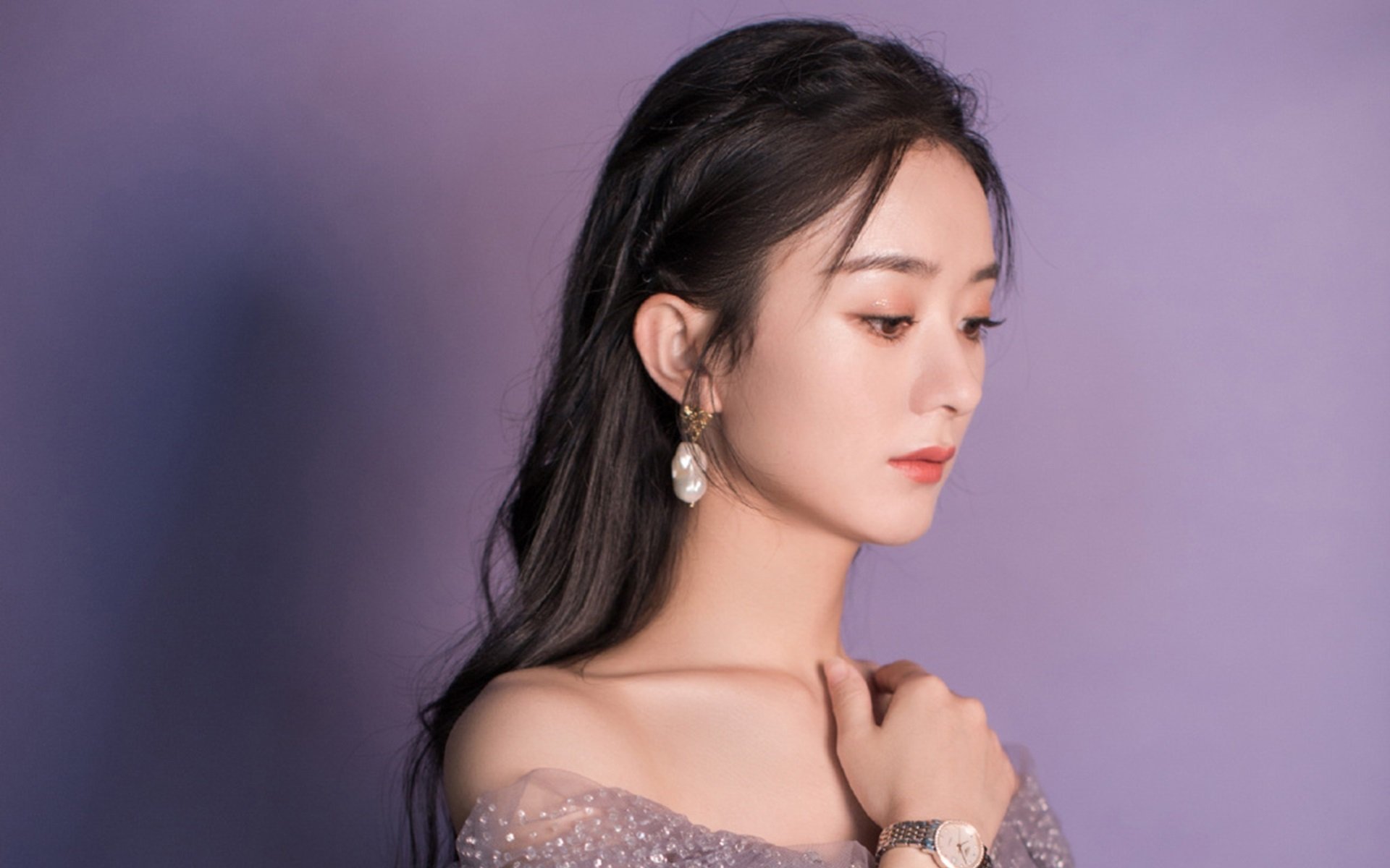 西甲球队使用动态模型优化半场反击中的空位利用策略