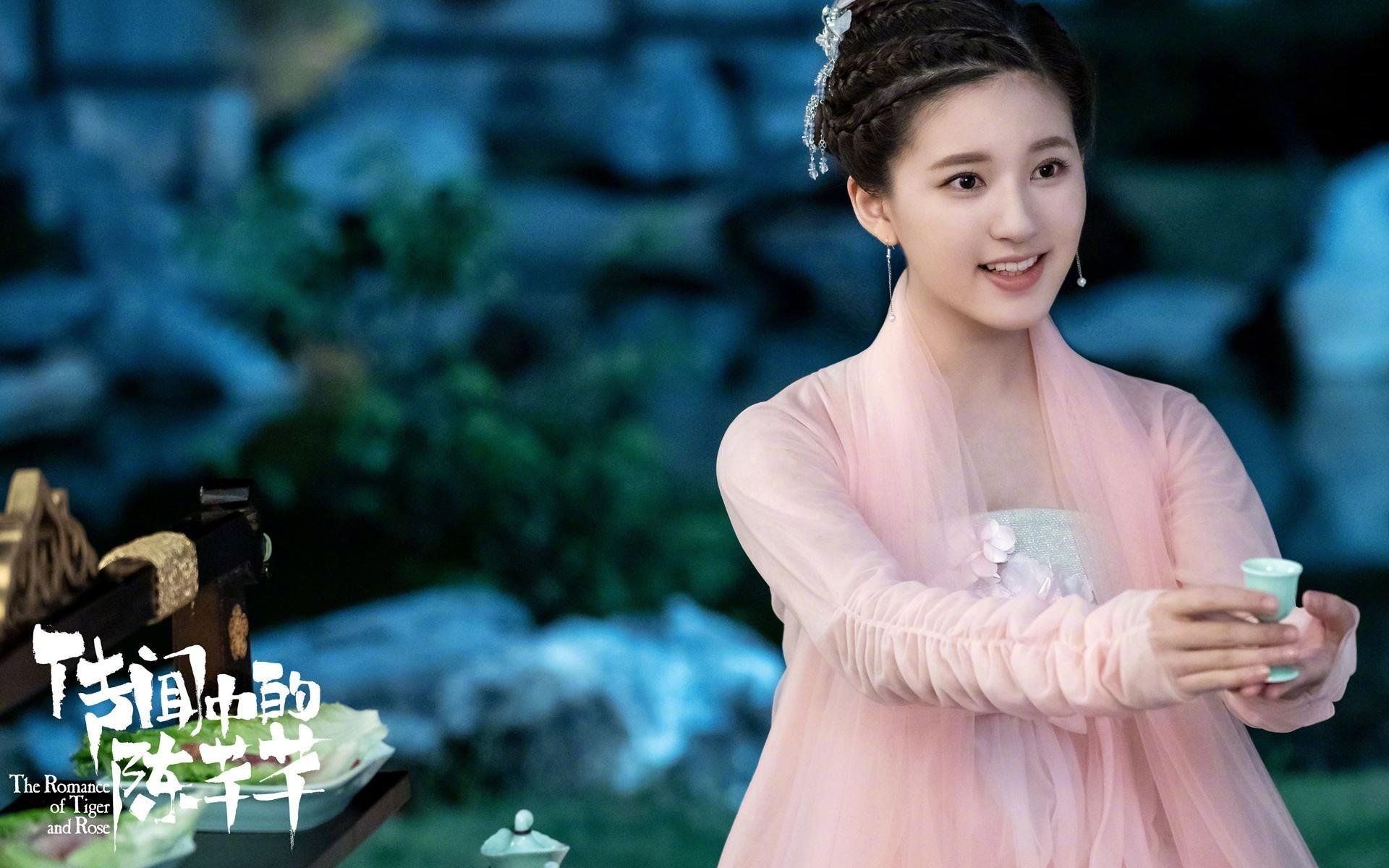 防守型中场撑起拦截屏障,防守型中场是后腰么