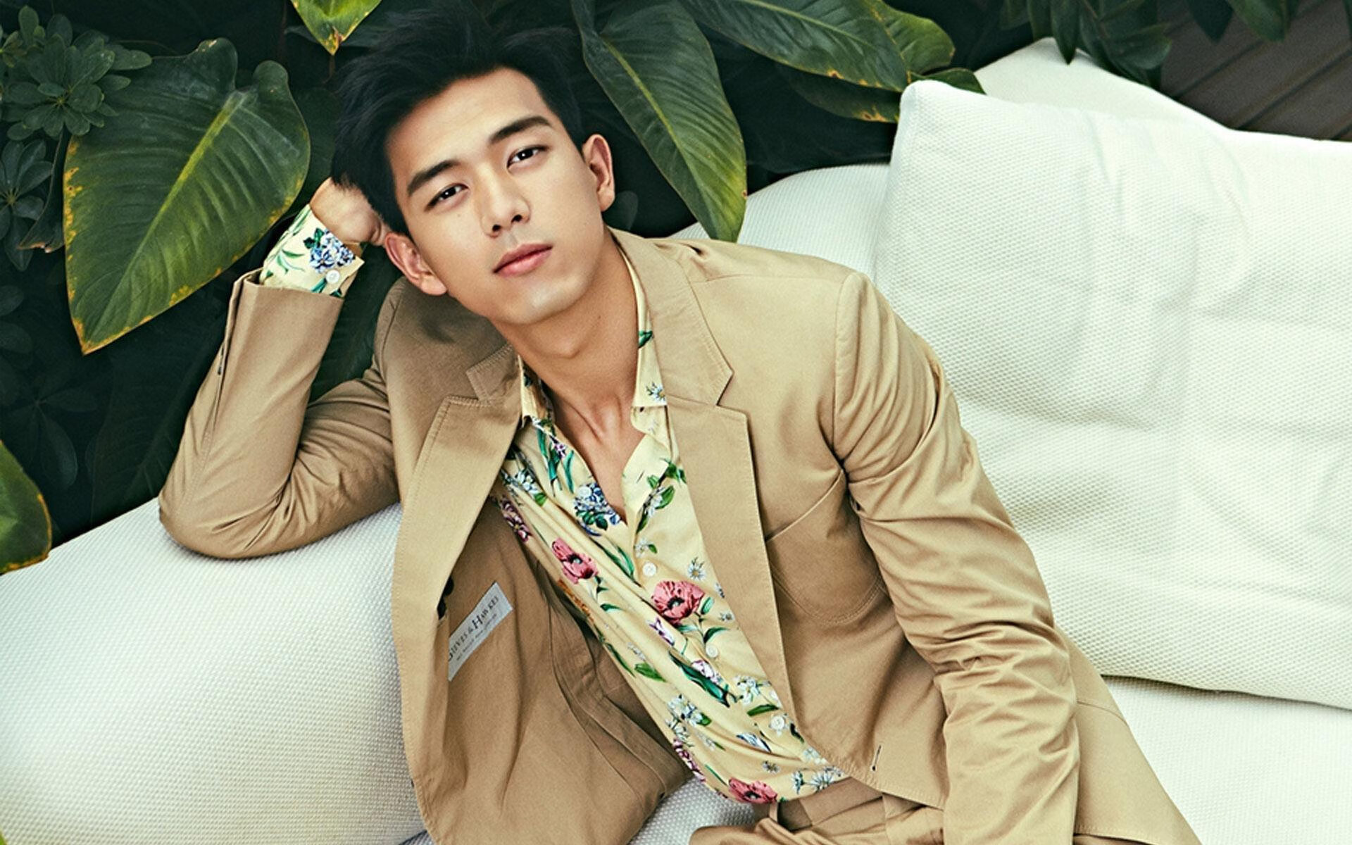 曼联主帅力挺新星展现信任态度,曼联主角