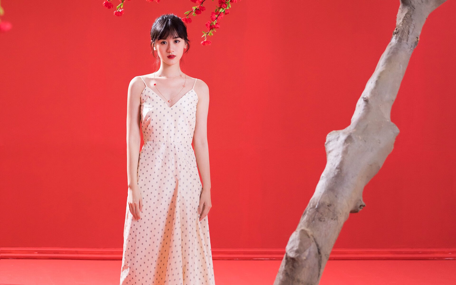 中国足球女足年轻队员出国训练后的成长路径，国足女生